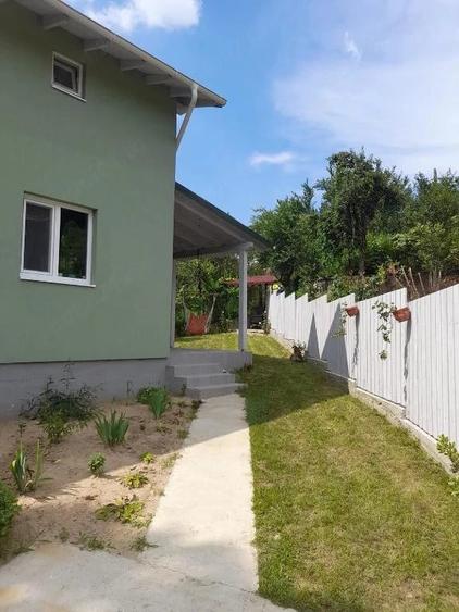 Casă cu 3 camere cu Teren 165 Mp în Sasca Montană