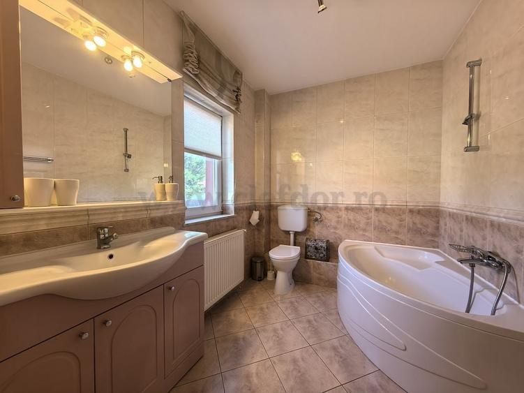 Casă individuală cu 4 camere cu Piscina în Pipera