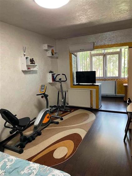 Apartament cu 2 camere decomandat în Dacia