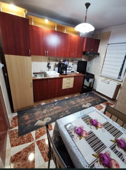 Apartament cu 2 camere semidecomandat în Confecții