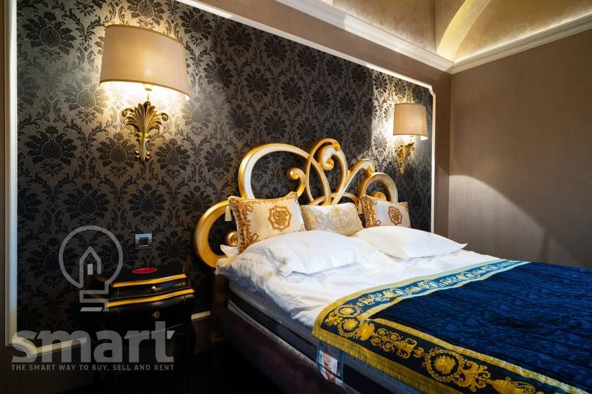 Apartament cu 3 camere semidecomandat, mobilat în Central