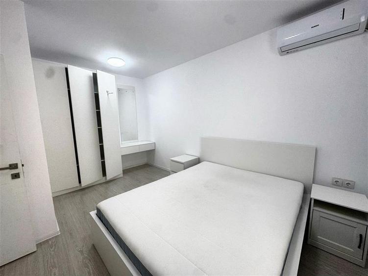 Casă cu 4 camere cu Canalizare în Nord-Est