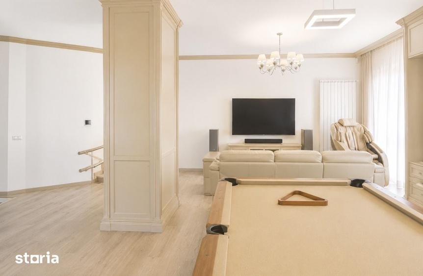 Casă cu 7 camere cu Teren 475 Mp în Domenii
