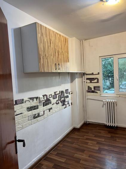 Apartament cu 2 camere decomandat în Republicii