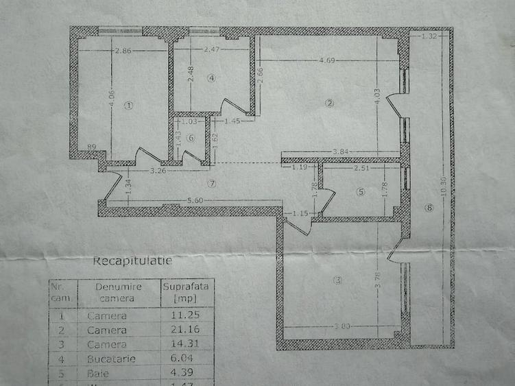 Apartament cu 3 camere decomandat în Dămăroaia