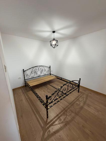 Apartament cu 2 camere nedecomandat în Take Ionescu