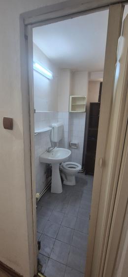 Apartament cu 3 camere decomandat în Horea