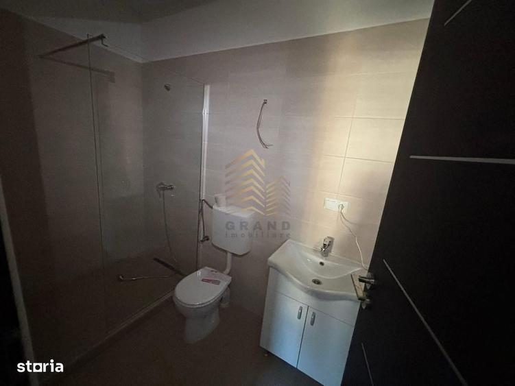 Casă cu 4 camere în Ciupercenii Noi