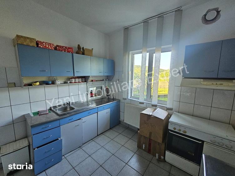 Casă cu 7 camere cu Teren 1340 Mp în Curtea de Argeș
