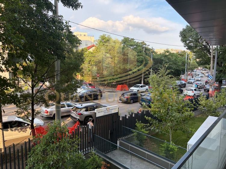 Garsonieră decomandată în Central