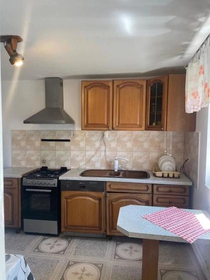 Casă cu Teren 700 Mp în Central
