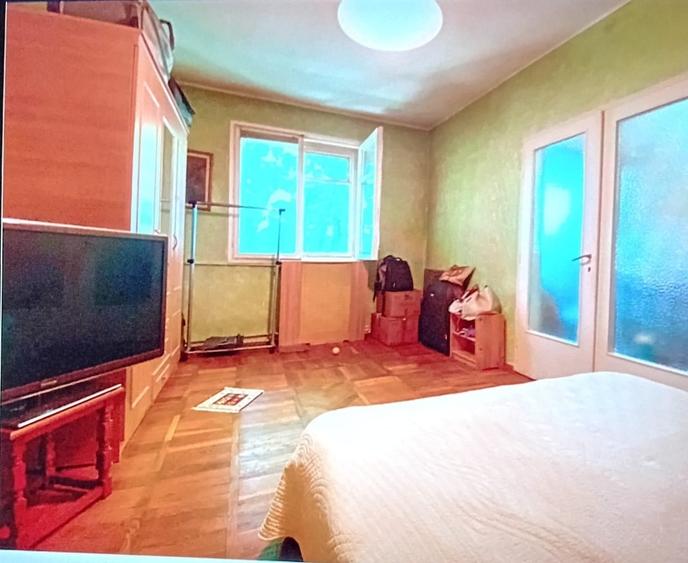 Apartament cu 2 camere nedecomandat în Giurgiului