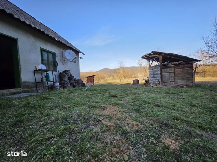 Casă cu 4 camere cu Teren 1887 Mp în Tisa