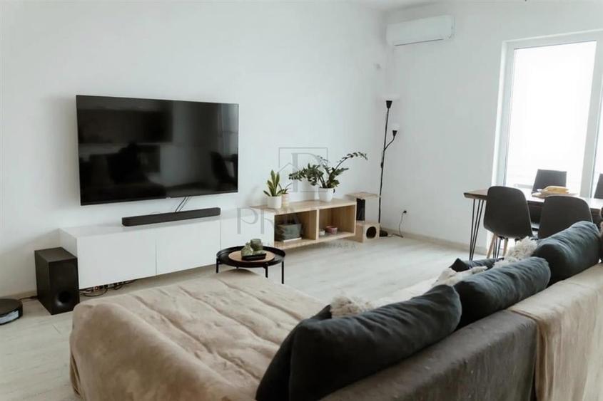 Apartament cu 3 camere decomandat, mobilat în Dumbrăvița