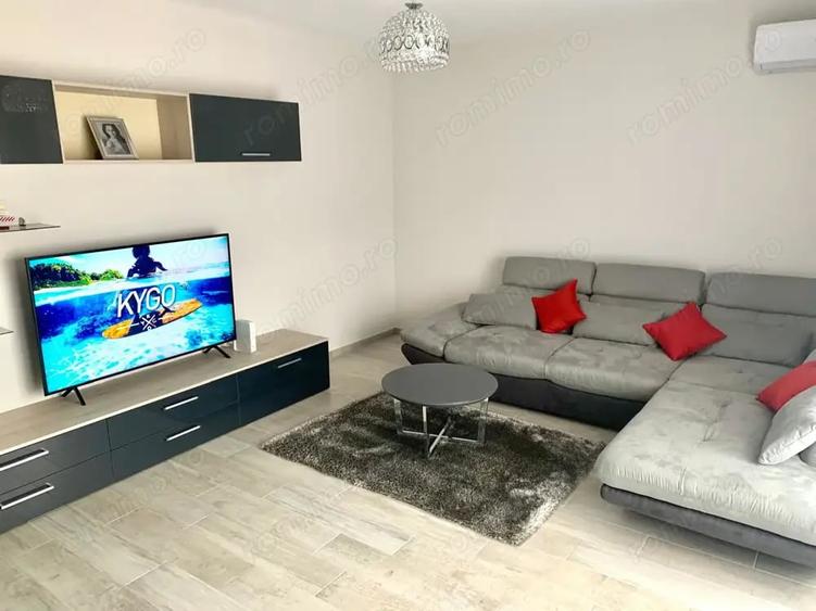 Apartament cu 2 camere decomandat în Dumbrăvița