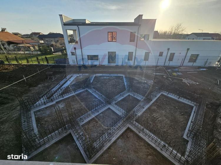 Casă cu 4 camere cu Teren 750 Mp în Cârcea