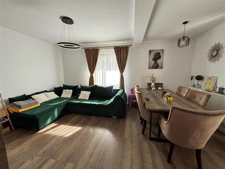 Casă individuală cu 3 camere cu Teren 250 Mp în Miroslava