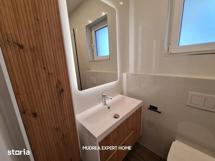 Casă cu 4 camere cu Teren 300 Mp în Tunari