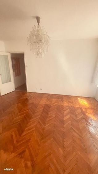 G.Enescu-Zona Spital-Apartament 2 camere,et.2, 63000euro - 1