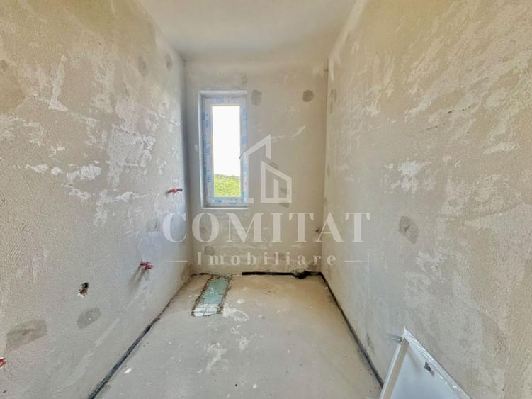 Duplex cu 4 camere cu Canalizare în Iris