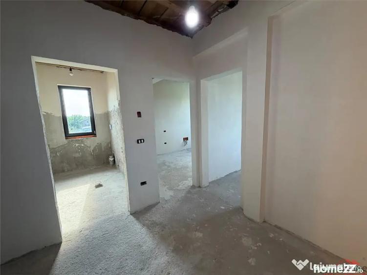 Casă cu 4 camere cu Teren 250 Mp în Vânători