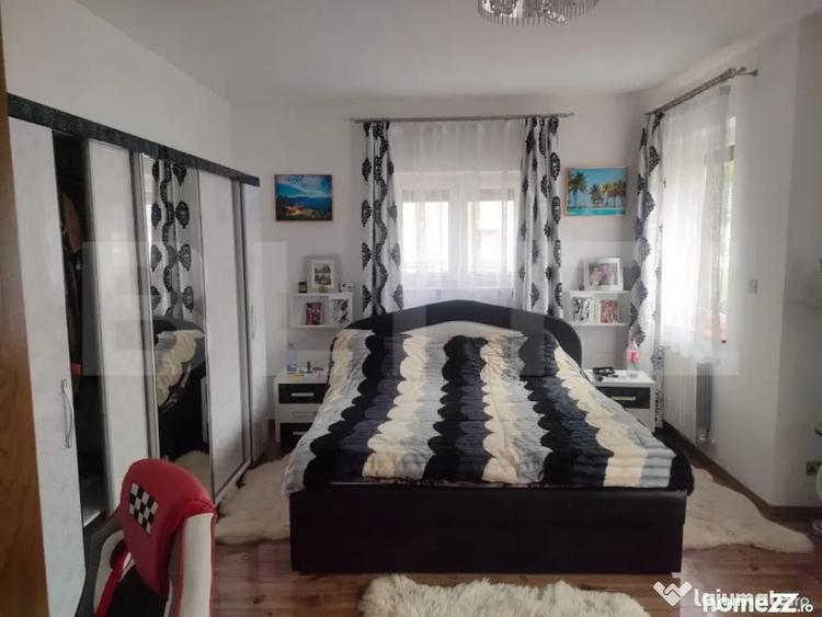 Casă cu 8 camere cu Teren 488 Mp în Marginea