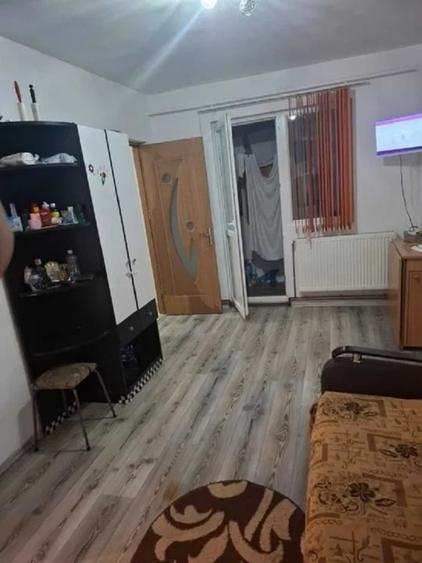 Apartament cu 2 camere semidecomandat în Semicentral