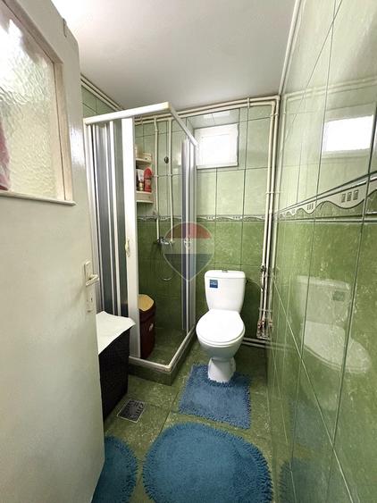 Casă cu 2 camere cu Teren 10 Mp în Central