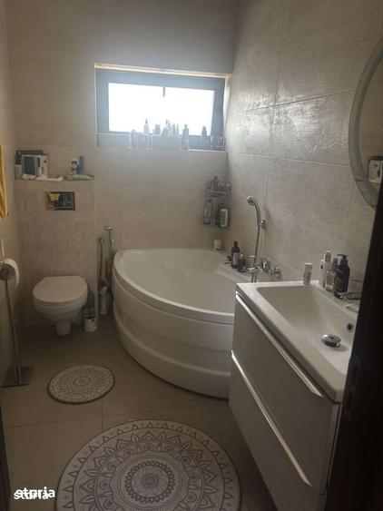 Casă cu 4 camere cu Teren 310 Mp în Central