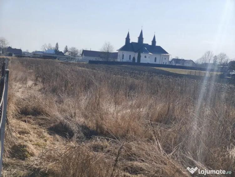 Teren de 3014 mp, în Frătăuții Vechi