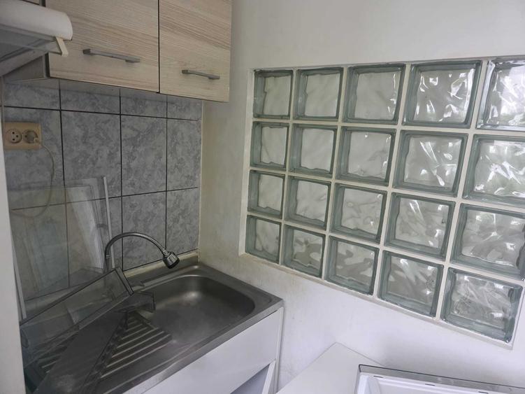 Garsonieră decomandată în Exterior Vest