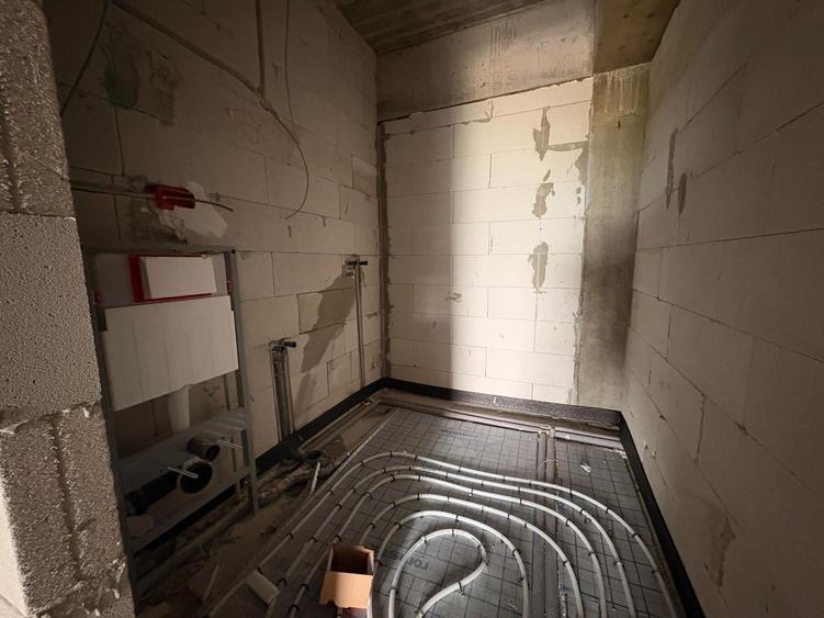 Apartament cu 3 camere decomandat în Unirii