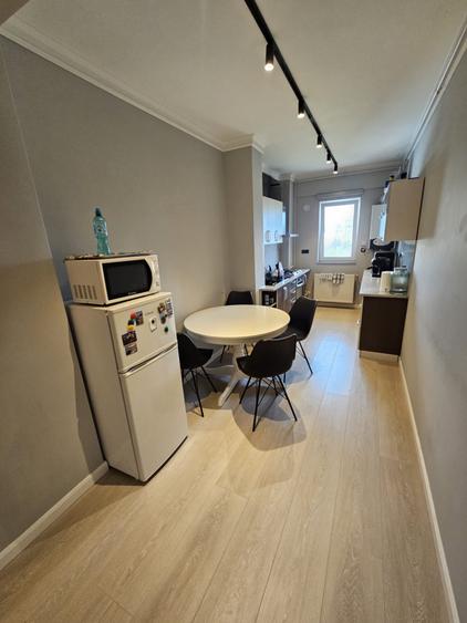 Apartament cu 3 camere semidecomandat în Mărăști — fotografia 3