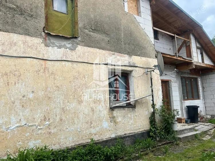 Casă cu 5 camere în Central