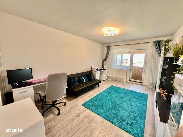 Apartament cu 4 camere în Vasile Aaron
