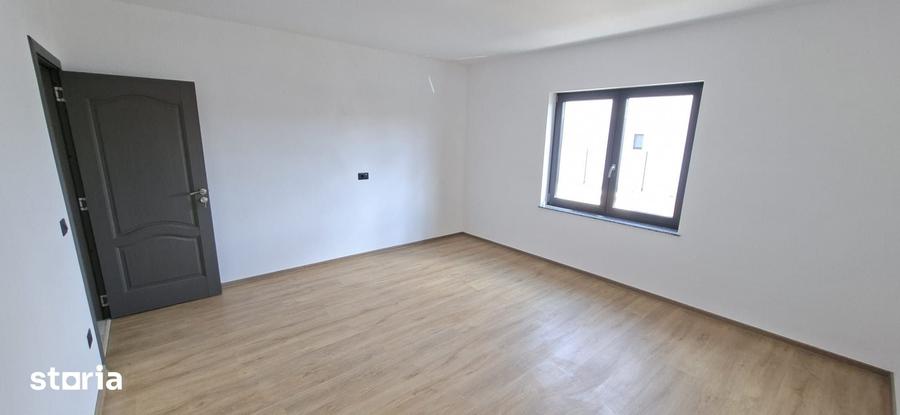 Casă cu 3 camere cu Teren 410 Mp în Șerbănești