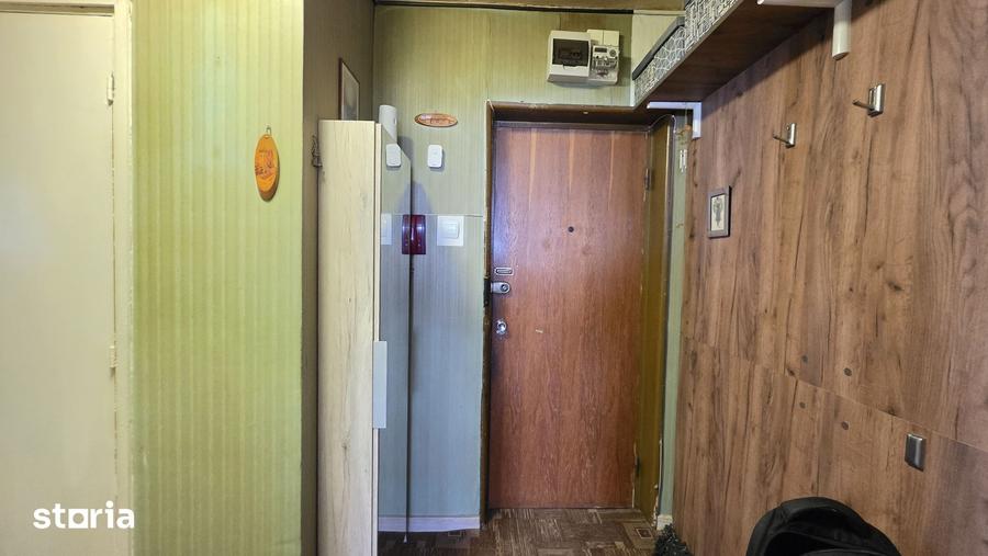 Apartament cu 3 camere în Drumul Taberei