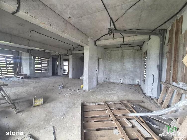 Casă cu 4 camere cu Teren 1372 Mp în Ghermănești