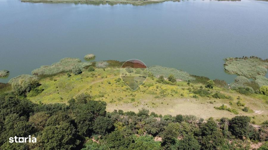 Teren 2404 mp la Lacul Murani langa padure concept Green and Blue - 3