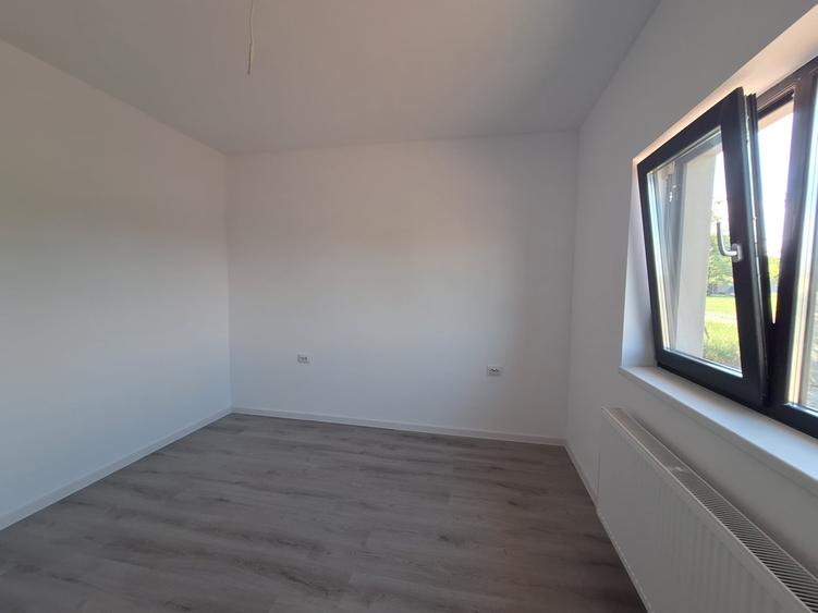 Duplex cu 4 camere cu Teren 417 Mp în Giarmata