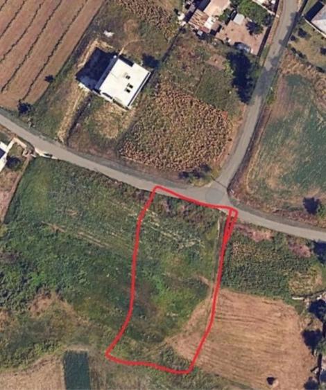 Teren de 1300 mp, în Nord