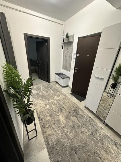 Apartament cu 2 camere decomandat în Cățelu