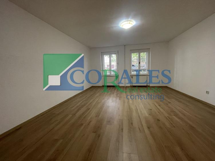 Apartament cu 5 camere semidecomandat în Elisabetin