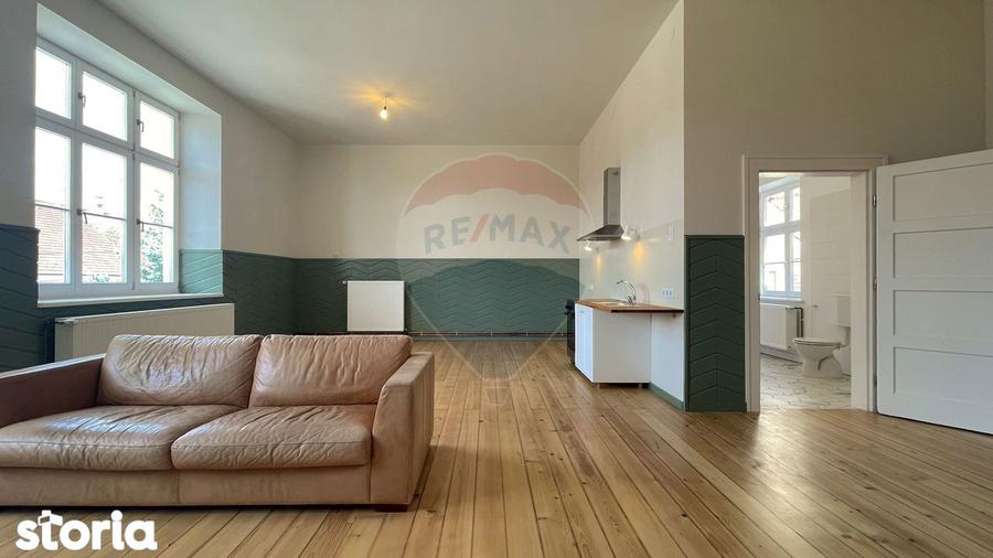 Spațiu comercial, de 100 mp, în Bod