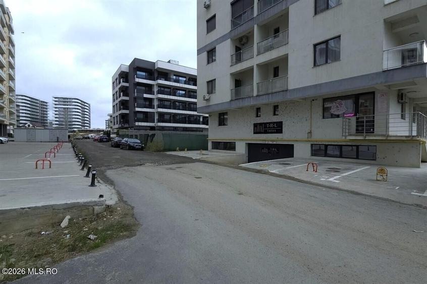 Apartament cu 2 camere semidecomandat, mobilat în Năvodari