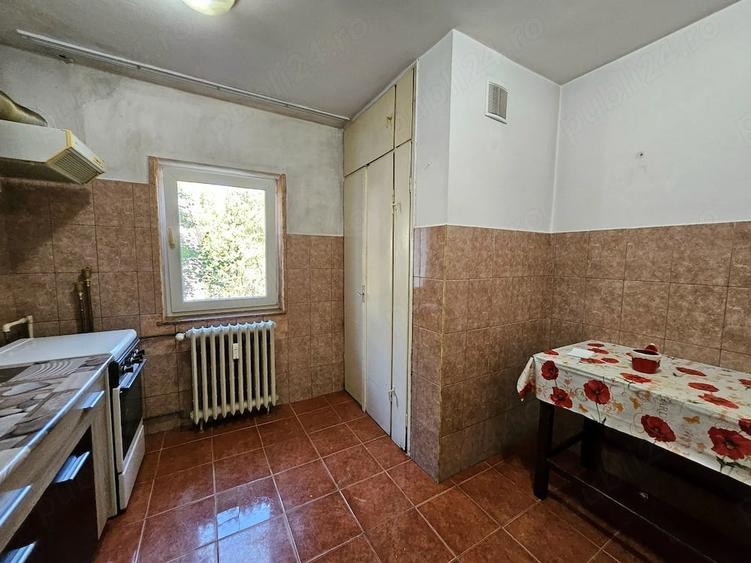 Apartament cu 2 camere semidecomandat în Micălaca