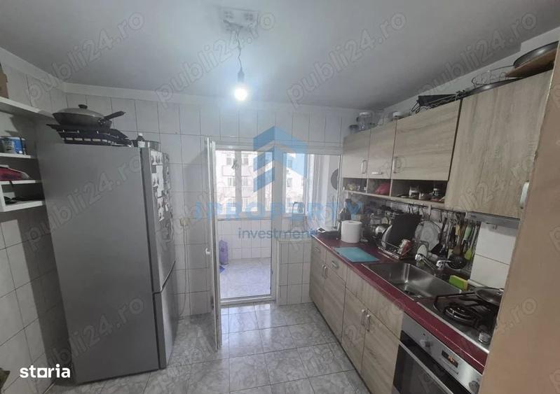 Apartament cu 2 camere decomandat în Basarabia