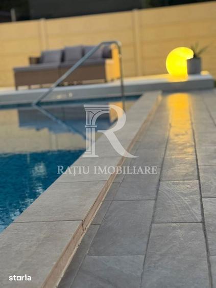 Casă cu 6 camere cu Teren 1178 Mp în Sânmartin