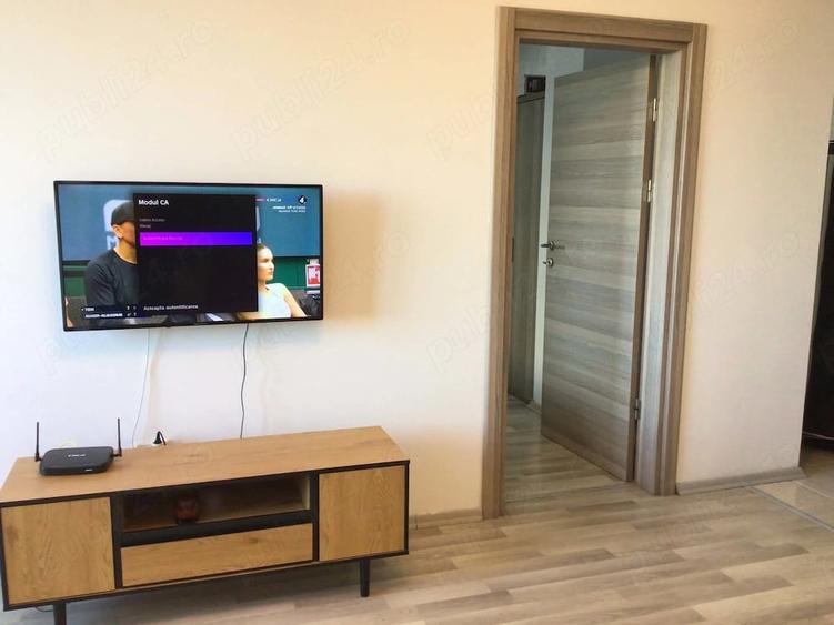 Apartament cu 3 camere decomandat în Central