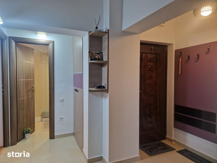 Apartament cu 3 camere decomandat în Republicii